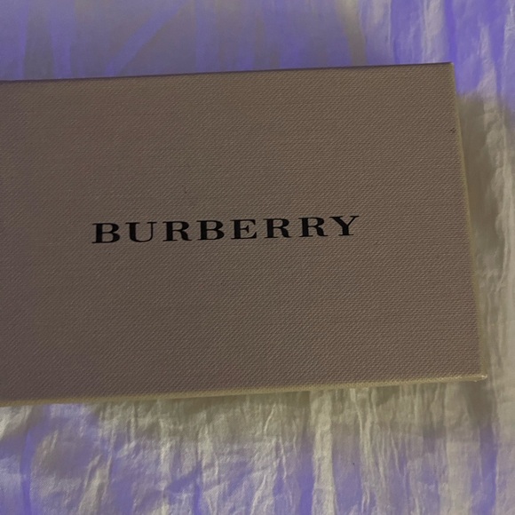 AUTHENTIC BURBERRY KEYCHAIN - Picture 3 of 8